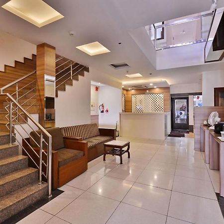 Hotel Aricent Chandīgarh Dış mekan fotoğraf